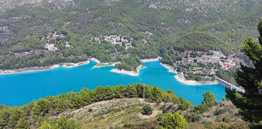 El embalse turquesa de Guadalest