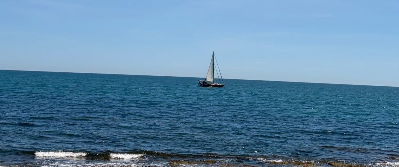 El mar abierto frente a Torrevieja